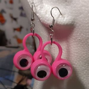 googly eye earrings